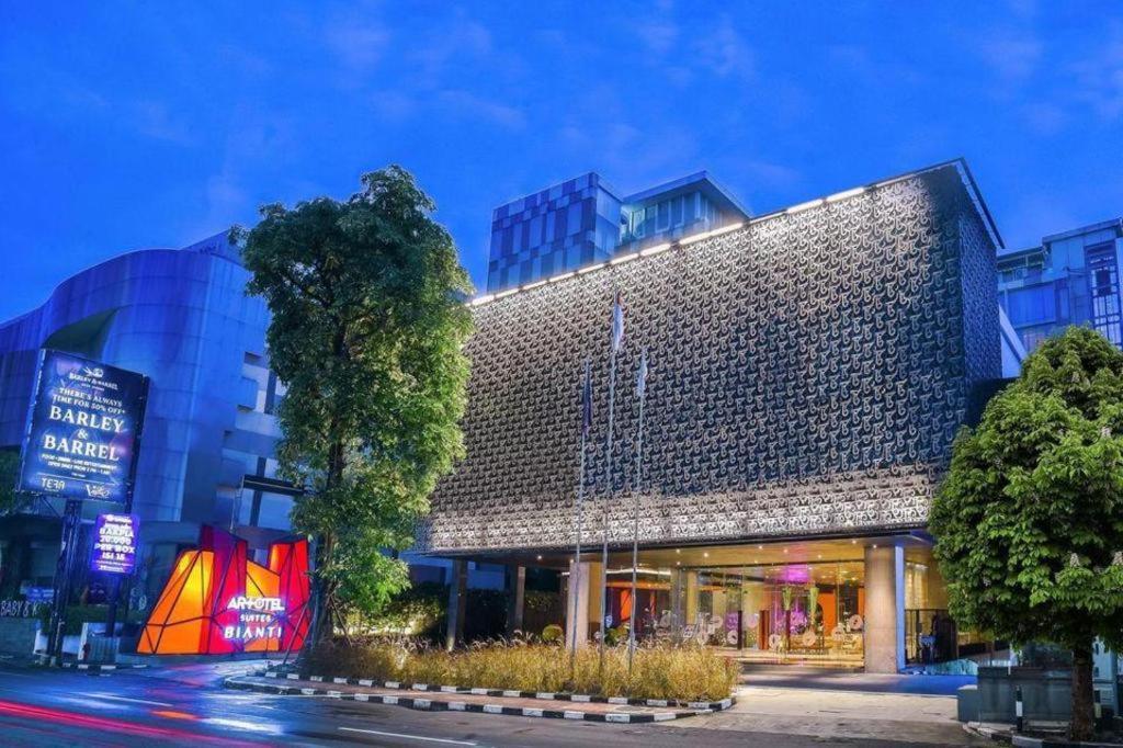 Artotel Suites Bianti Yogyakarta Exteriör bild