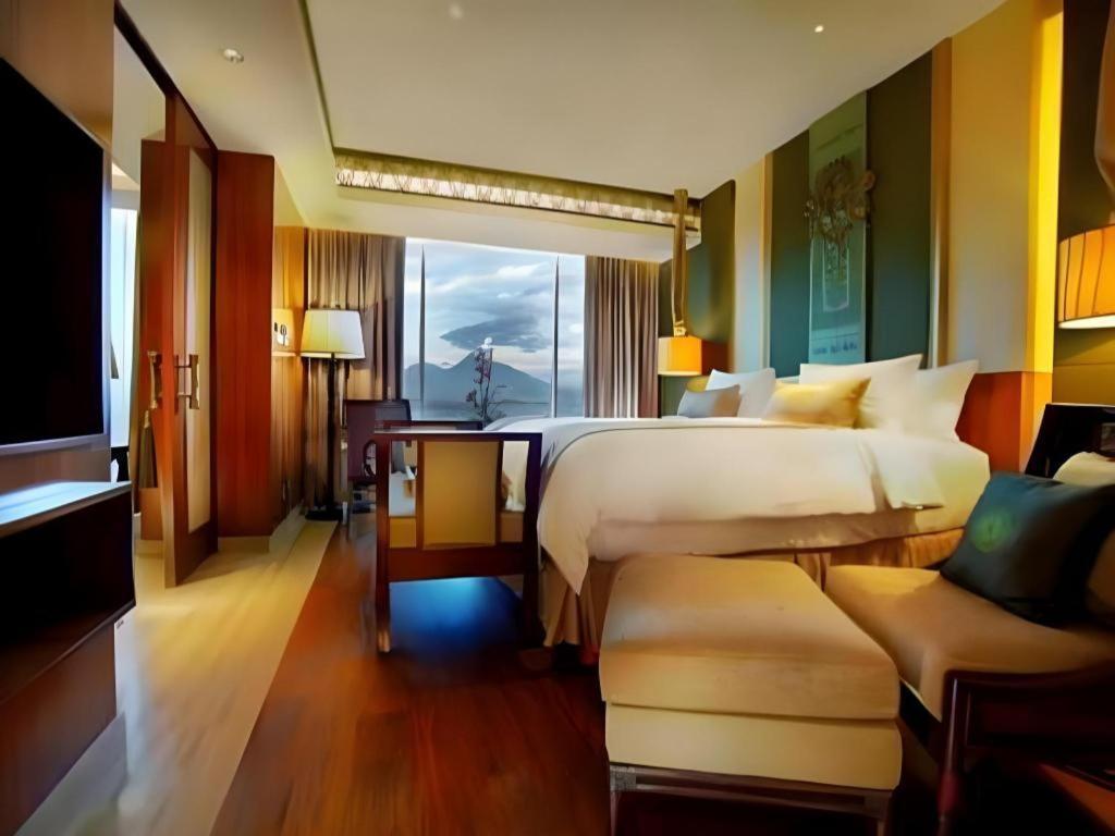 Artotel Suites Bianti Yogyakarta Exteriör bild