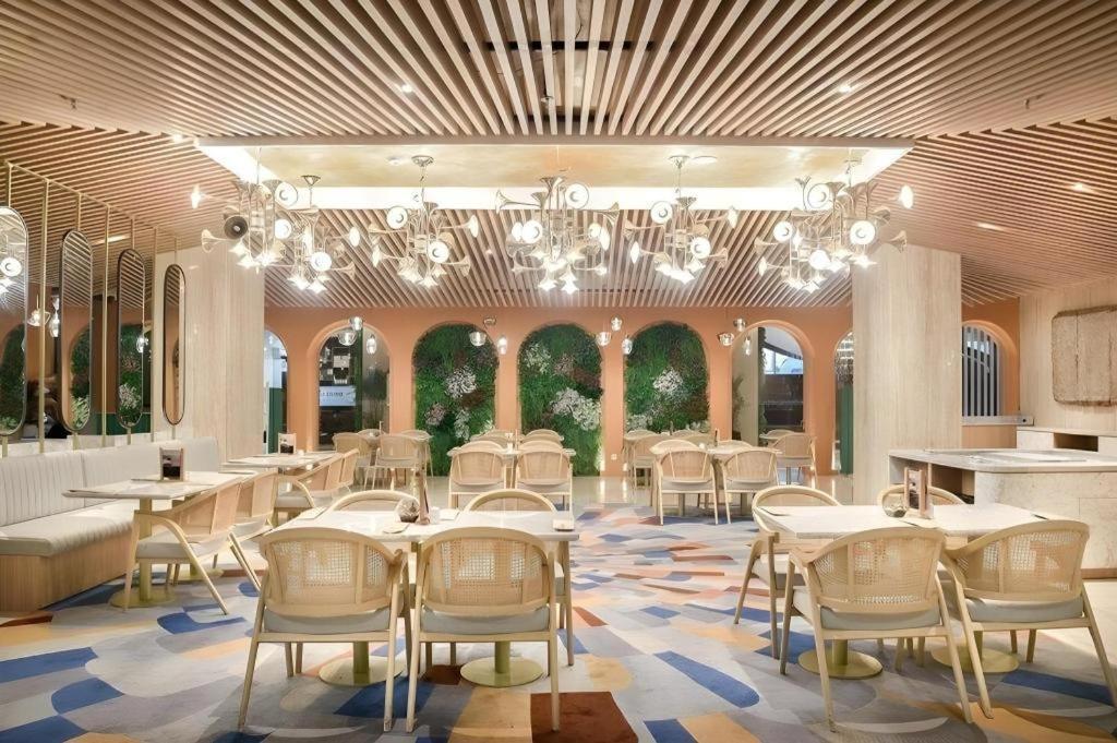 Artotel Suites Bianti Yogyakarta Exteriör bild